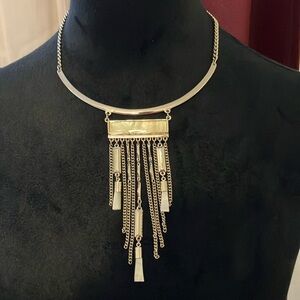 A beautiful gold plated Art Deco style necklace.